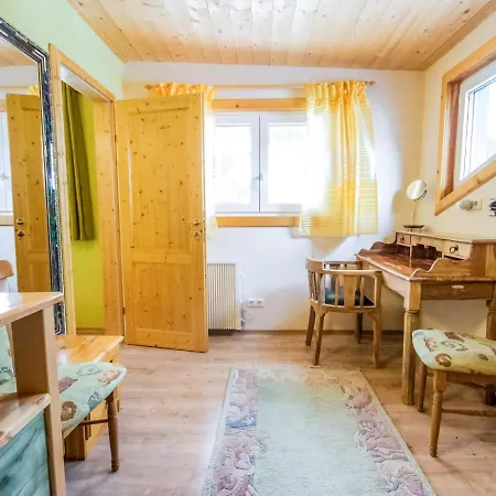 Romantik Chalet Karin-2 *
